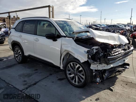 2025 Subaru Forester Touring с VIN JF2SLDTC1SH576540, выставлен на аукционе Copart как лот 81353345 с пробегом 1 697 миль миль и Списание • Salvage title. История ставок и продаж доступна на DreamBid. Изображение 4.