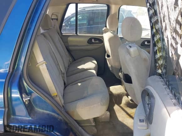 2006 Chevrolet TrailBlazer LT с VIN 1GNDS13S262152056, выставлен на аукционе IAAI как лот 43149579 с пробегом Не указан миль и . История ставок и продаж доступна на DreamBid. Изображение 8.