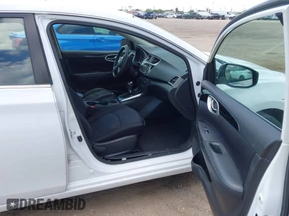 2017 Nissan Sentra SR with VIN 3N1AB7AP1HL675523, listed as a IAAI auction lot 42985946 with 114,433 mi miles and . Bid and sale history available at DreamBid. Image 5.