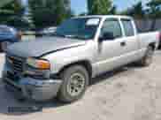 2006 GMC Sierra 1500 SLE1 z VIN 1GTEC19Z26Z272252, wystawiony jako IAAI lot #42852111 z przebiegiem 225 071 mil mil oraz . Historia ofert i sprzedaży dostępna na DreamBid. Obrazek 2.