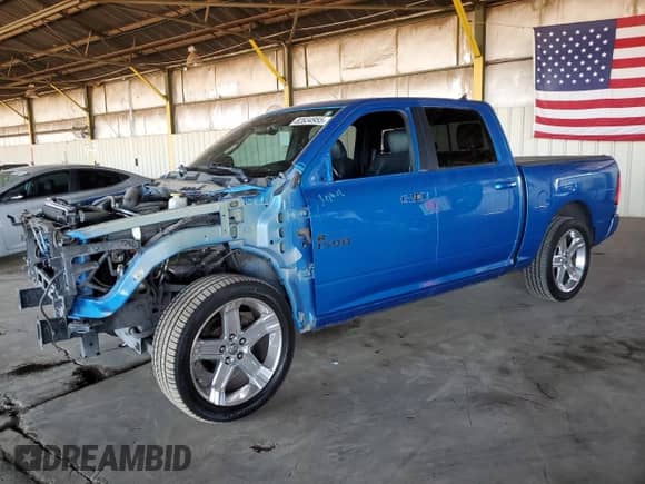 2018 Ram 1500 Sport z VIN 1C6RR6MTXJS195316, wystawiony jako Copart lot #82634955 z przebiegiem 140 865 mil mil oraz Szkoda całkowita • Salvage title. Historia ofert i sprzedaży dostępna na DreamBid. Obrazek 1.