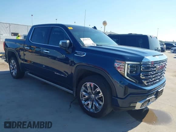 2023 GMC Sierra 1500 Denali with VIN 3GTPHGED2PG210522, listed as a IAAI auction lot 43096747 with 17,371 mi miles and . Bid and sale history available at DreamBid. Image 1.