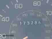 1993 Toyota Camry LE z VIN JT2SK12E0P0169424, wystawiony jako IAAI lot #42255919 z przebiegiem 173 286 mil mil oraz . Historia ofert i sprzedaży dostępna na DreamBid. Obrazek 15.