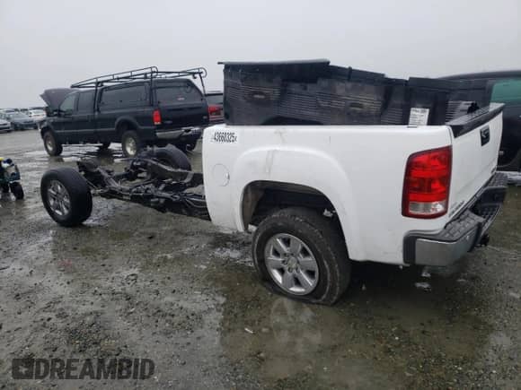 2012 GMC Sierra 1500 SLT z VIN 3GTP1WE0XCG133663, wystawiony jako Copart lot #43660325 z przebiegiem Nie podano mil oraz Nie do naprawy • Non repairable. Historia ofert i sprzedaży dostępna na DreamBid. Obrazek 2.