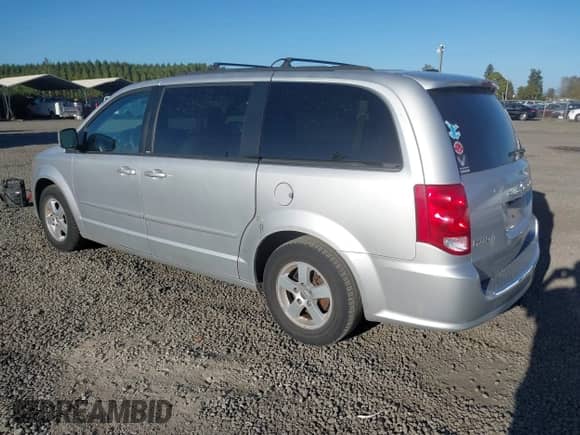 2011 Dodge Grand Caravan Mainstreet with VIN 2D4RN3DG2BR637100, listed as a IAAI auction lot 43405075 with 136,160 mi miles and . Bid and sale history available at DreamBid. Image 3.