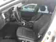 2018 BMW 3 Series 320i xDrive z VIN WBA8A3C5XJA495034, wystawiony jako Copart lot #85262965 z przebiegiem 102 652 mil mil oraz Szkoda całkowita • Salvage title. Historia ofert i sprzedaży dostępna na DreamBid. Obrazek 7.