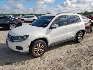 2015 Volkswagen Tiguan S с VIN WVGAV7AX7FW509515, выставлен на аукционе Copart как лот 81681295 с пробегом 142 593 миль миль и Списание • Salvage title. История ставок и продаж доступна на DreamBid. Изображение 1.