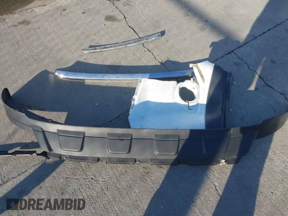 2015 Nissan Pathfinder SL z VIN 5N1AR2MN5FC711241, wystawiony jako IAAI lot #43459074 z przebiegiem 129 218 mil mil oraz . Historia ofert i sprzedaży dostępna na DreamBid. Obrazek 12.