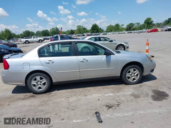 2005 Chevrolet Malibu z VIN 1G1ZS52F65F294095, wystawiony jako IAAI lot #42645603 z przebiegiem 146 284 mil mil oraz . Historia ofert i sprzedaży dostępna na DreamBid. Obrazek 13.