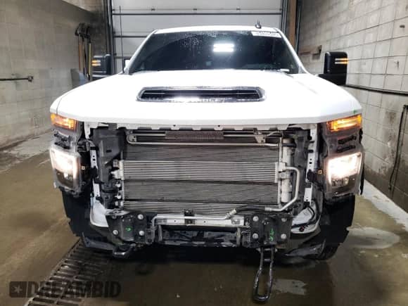 2025 Chevrolet Silverado 2500HD LT with VIN 2GC1KNEY2S1220449, listed as a Copart auction lot 89499945 with 14,124 mi miles and Clean title. Bid and sale history available at DreamBid. Image 5.