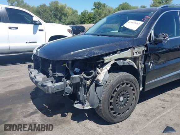 2017 Volkswagen Tiguan Sport с VIN WVGUV7AX4HW503932, выставлен на аукционе IAAI как лот 42967843 с пробегом 145 530 миль миль и . История ставок и продаж доступна на DreamBid. Изображение 6.