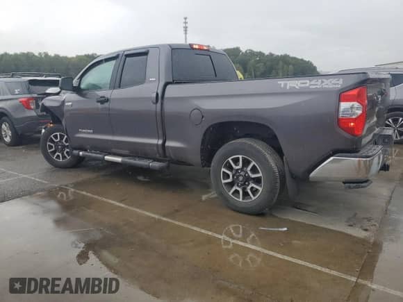 2015 Toyota Tundra SR z VIN 5TFUW5F11FX420220, wystawiony jako Copart lot #82267395 z przebiegiem 29 982 mil mil oraz Szkoda całkowita • Salvage title. Historia ofert i sprzedaży dostępna na DreamBid. Obrazek 2.