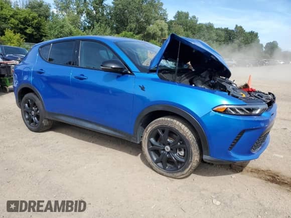 2024 Dodge Hornet GT with VIN ZACNDFAN8R3A36007, listed as a Copart auction lot 69453175 with 21,137 mi miles and Non repairable. Bid and sale history available at DreamBid. Image 4.