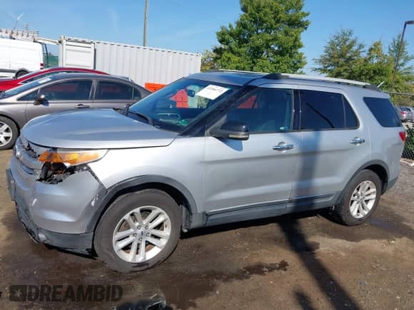 2012 Ford Explorer XLT with VIN 1FMHK7D85CGA00802, listed as a IAAI auction lot 43266772 with 263,545 mi miles and . Bid and sale history available at DreamBid. Image 14.