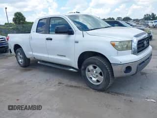 2007 Toyota Tundra SR5 с VIN 5TFRT54197X012325, выставлен на аукционе IAAI как лот 42748074 с пробегом 116 356 миль миль и . История ставок и продаж доступна на DreamBid. Изображение 1.
