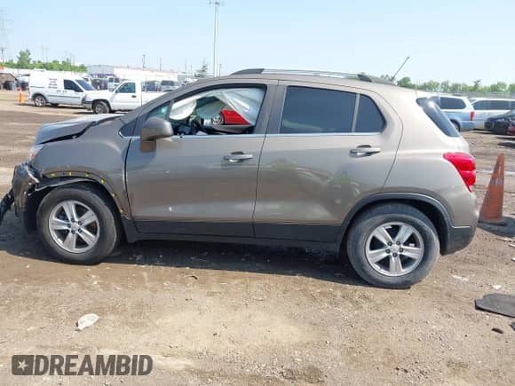 2020 Chevrolet Trax LT с VIN KL7CJLSB4LB343524, выставлен на аукционе IAAI как лот 42390128 с пробегом 45 496 миль миль и . История ставок и продаж доступна на DreamBid. Изображение 14.