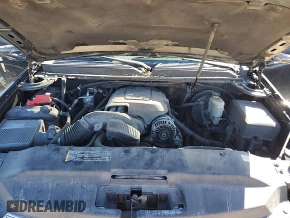 2010 Cadillac Escalade EXT Luxury with VIN 3GYVKMEF3AG250635, listed as a Copart auction lot 47823335 with 58,807 mi miles and Salvage title. Bid and sale history available at DreamBid. Image 12.