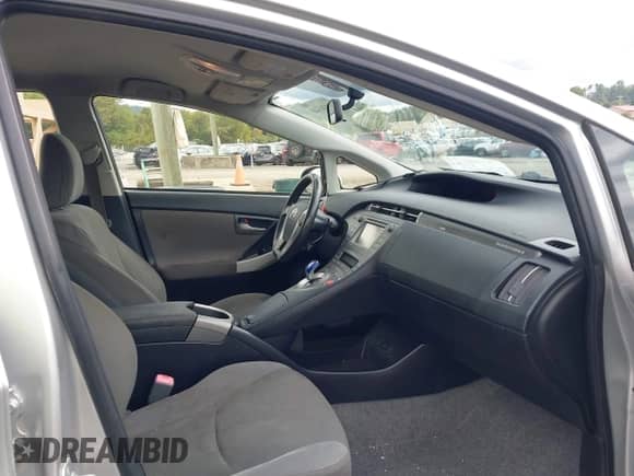 2012 Toyota Prius with VIN JTDKN3DP7C3030148, listed as a IAAI auction lot 43330346 with 198,218 mi miles and . Bid and sale history available at DreamBid. Image 5.