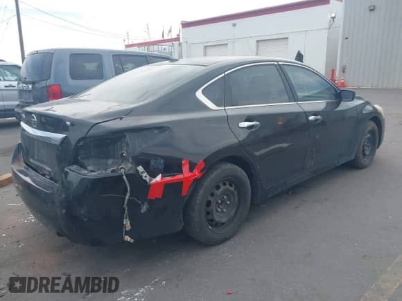 2015 Nissan Altima S z VIN 1N4AL3AP3FC457570, wystawiony jako IAAI lot #43128513 z przebiegiem 215 727 mil mil oraz . Historia ofert i sprzedaży dostępna na DreamBid. Obrazek 4.