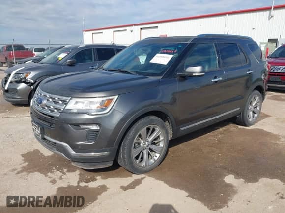 2018 Ford Explorer Limited z VIN 1FM5K7F87JGA70833, wystawiony jako IAAI lot #43398215 z przebiegiem 80 394 mil mil oraz . Historia ofert i sprzedaży dostępna na DreamBid. Obrazek 2.