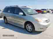 2006 Toyota Sienna XLE z VIN 5TDZA22C16S466372, wystawiony jako Copart lot #70100815 z przebiegiem Nie podano mil oraz Czysty tytuł • Clean title. Historia ofert i sprzedaży dostępna na DreamBid. Obrazek 4.
