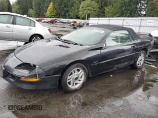 1995 Chevrolet Camaro Z28 z VIN 2G1FP32P2S2187351, wystawiony jako Copart lot #89479085 z przebiegiem 159 154 mil mil oraz Szkoda całkowita • Salvage title. Historia ofert i sprzedaży dostępna na DreamBid. Obrazek 1.