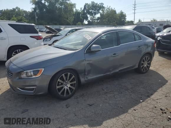 2017 Volvo S60 Inscription Platinum z VIN LYV402TM8HB143000, wystawiony jako Copart lot #80237205 z przebiegiem 72 098 mil mil oraz Szkoda całkowita • Salvage title. Historia ofert i sprzedaży dostępna na DreamBid. Obrazek 1.