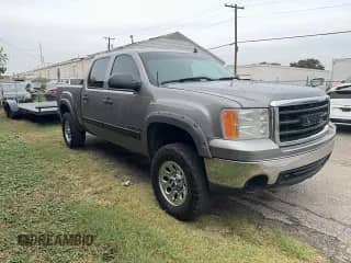 2007 GMC Sierra 1500 SLE1 z VIN 2GTEC13C571731420, wystawiony jako Copart lot #90275745 z przebiegiem 235 972 mil mil oraz Czysty tytuł • Clean title. Historia ofert i sprzedaży dostępna na DreamBid. Obrazek 1.