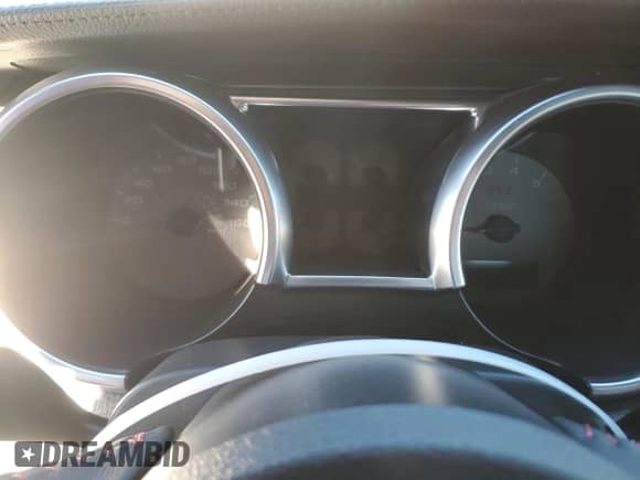 2009 Ford Mustang Shelby GT500 z VIN 1ZVHT88SX95132470, wystawiony jako Copart lot #81079944 z przebiegiem Nie podano mil oraz Szkoda całkowita • Salvage title. Historia ofert i sprzedaży dostępna na DreamBid. Obrazek 9.