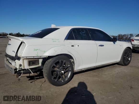 2015 Chrysler 300 C with VIN 2C3CCAET9FH922210, listed as a Copart auction lot 80310864 with 118,931 mi miles and Salvage title. Bid and sale history available at DreamBid. Image 3.