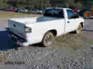 2003 Chevrolet S-10 LS с VIN 1GCCS14X938139134, выставлен на аукционе IAAI как лот 41628008 с пробегом Не указан миль и . История ставок и продаж доступна на DreamBid. Изображение 4.