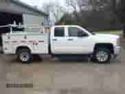 2015 Chevrolet Silverado 3500HD with VIN 1GB2KYEGXFZ529648, listed as a IAAI auction lot 41455344 with 317,558 mi miles and . Bid and sale history available at DreamBid. Image 13.