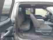 2016 Ford F-150 XLT z VIN 1FTFX1EG1GFD36961, wystawiony jako IAAI lot #43403194 z przebiegiem 99 987 mil mil oraz . Historia ofert i sprzedaży dostępna na DreamBid. Obrazek 8.