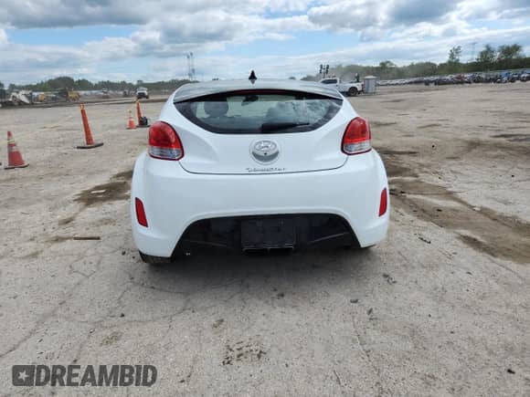 2015 Hyundai Veloster with VIN KMHTC6AD3FU229648, listed as a Copart auction lot 69972395 with 107,024 mi miles and Salvage title. Bid and sale history available at DreamBid. Image 6.