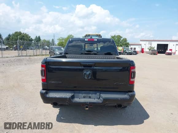 2019 Ram 1500 Big Horn z VIN 1C6SRFFT4KN597234, wystawiony jako IAAI lot #42862857 z przebiegiem 126 744 mil mil oraz . Historia ofert i sprzedaży dostępna na DreamBid. Obrazek 16.