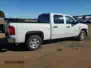 2008 Chevrolet Silverado 1500 1LT z VIN 2GCEC13J881132849, wystawiony jako Copart lot #82698605 z przebiegiem 184 053 mil mil oraz Szkoda całkowita • Salvage title. Historia ofert i sprzedaży dostępna na DreamBid. Obrazek 3.