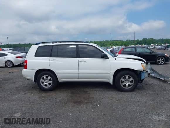 2003 Toyota Highlander с VIN JTEGF21A930096145, выставлен на аукционе IAAI как лот 42390285 с пробегом 113 463 миль миль и . История ставок и продаж доступна на DreamBid. Изображение 13.