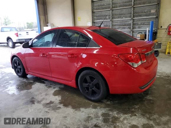 2013 Chevrolet Cruze 1LT z VIN 1G1PD5SB8D7184592, wystawiony jako Copart lot #51816515 z przebiegiem 118 304 mil mil oraz Szkoda całkowita • Salvage title. Historia ofert i sprzedaży dostępna na DreamBid. Obrazek 2.