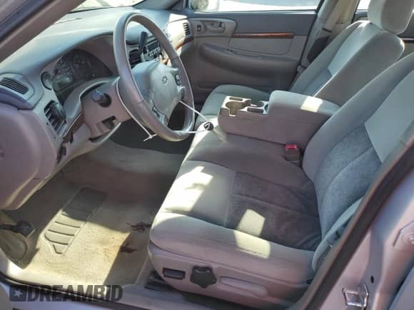 2004 Chevrolet Impala z VIN 2G1WF52KX49372647, wystawiony jako Copart lot #85172605 z przebiegiem 107 843 mil mil oraz Czysty tytuł • Clean title. Historia ofert i sprzedaży dostępna na DreamBid. Obrazek 7.