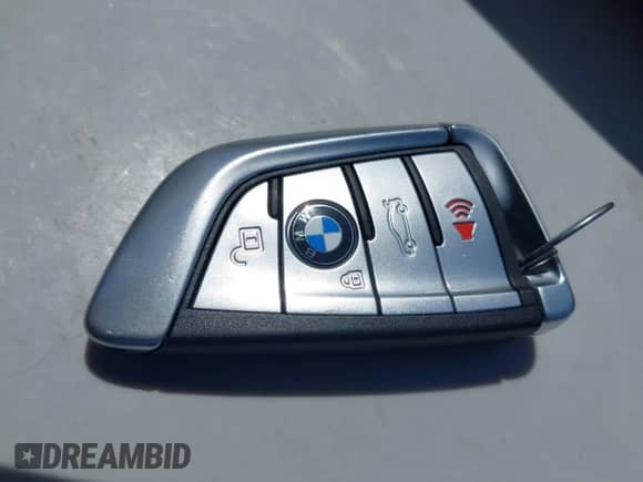 2016 BMW 7 Series 750i xDrive with VIN WBA7F2C51GG416895, listed as a IAAI auction lot 42142979 with Not provided miles and . Bid and sale history available at DreamBid. Image 11.