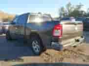 2020 Ram 1500 Lone Star z VIN 1C6RREFT4LN372628, wystawiony jako IAAI lot #41626656 z przebiegiem 50 048 mil mil oraz . Historia ofert i sprzedaży dostępna na DreamBid. Obrazek 3.