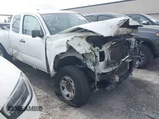 2017 Toyota Tacoma SR z VIN 5TFRX5GNXHX080279, wystawiony jako IAAI lot #42666958 z przebiegiem 117 920 mil mil oraz . Historia ofert i sprzedaży dostępna na DreamBid. Obrazek 1.