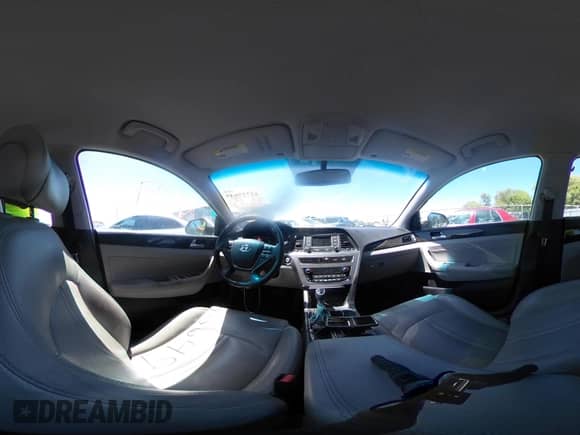 2016 Hyundai Sonata Limited с VIN KMHE34L14GA031888, выставлен на аукционе IAAI как лот 42725649 с пробегом 101 326 миль миль и . История ставок и продаж доступна на DreamBid. Изображение 18.