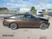 2017 Honda Accord EX-L with VIN JHMCR6F52HC003516, listed as a IAAI auction lot 43375695 with 90,803 mi miles and . Bid and sale history available at DreamBid. Image 13.