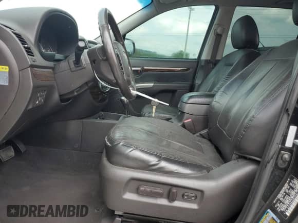 2012 Hyundai Santa Fe Limited z VIN 5XYZK4AG9CG107132, wystawiony jako Copart lot #60558455 z przebiegiem 189 403 mil mil oraz Szkoda całkowita • Salvage title. Historia ofert i sprzedaży dostępna na DreamBid. Obrazek 7.