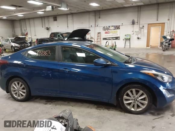 2015 Hyundai Elantra SE z VIN KMHDH4AEXFU445516, wystawiony jako IAAI lot #43398863 z przebiegiem 106 754 mil mil oraz . Historia ofert i sprzedaży dostępna na DreamBid. Obrazek 14.