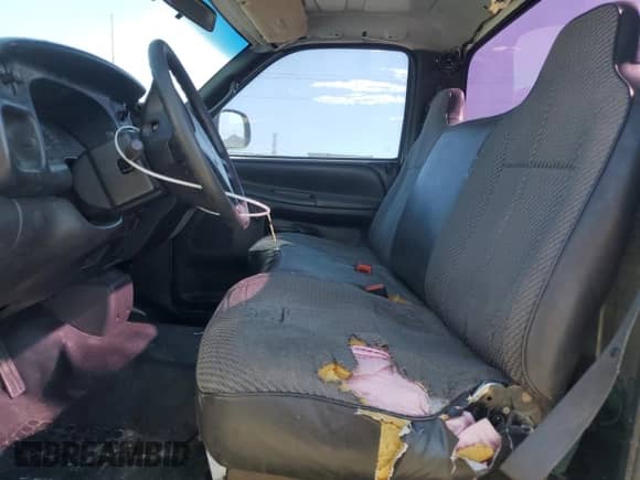 1998 Dodge 1500 с VIN 1B7HC16X1WS681240, выставлен на аукционе Copart как лот 69212144 с пробегом 265 624 миль миль и Списание • Salvage title. История ставок и продаж доступна на DreamBid. Изображение 7.