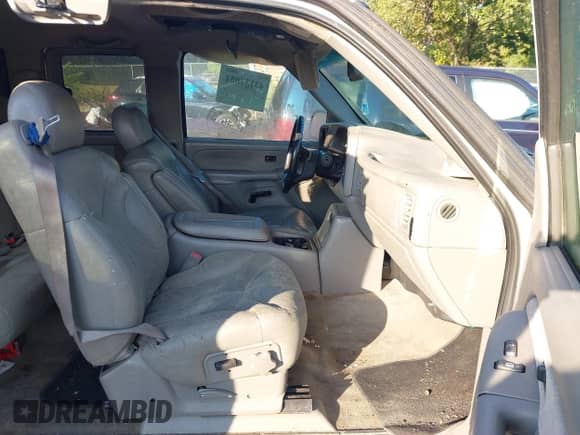 2002 GMC Sierra 1500 SLE с VIN 2GTEC19T521378421, выставлен на аукционе IAAI как лот 43137051 с пробегом Не указан миль и . История ставок и продаж доступна на DreamBid. Изображение 5.