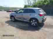 2021 Mitsubishi Outlander ES z VIN JA4APUAU1MU001501, wystawiony jako IAAI lot #42073396 z przebiegiem 55 253 mil mil oraz . Historia ofert i sprzedaży dostępna na DreamBid. Obrazek 3.