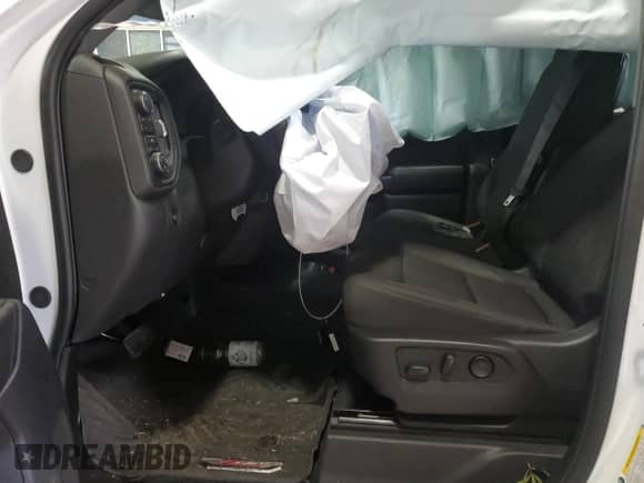 2025 Chevrolet Silverado 1500 Custom Trail Boss z VIN 3GCUKCED6SG102183, wystawiony jako Copart lot #84366845 z przebiegiem 14 771 mil mil oraz Szkoda całkowita • Salvage title. Historia ofert i sprzedaży dostępna na DreamBid. Obrazek 7.